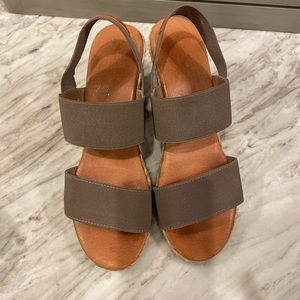 Andre Assous Classic Neutral Espadrille Wedge Size 36 Taupe. Retails for $139!!